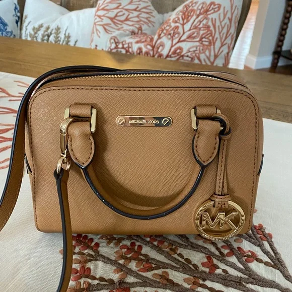 Michael Kors Mini Crossbody Bag PRISTINE - Picture 4 of 7